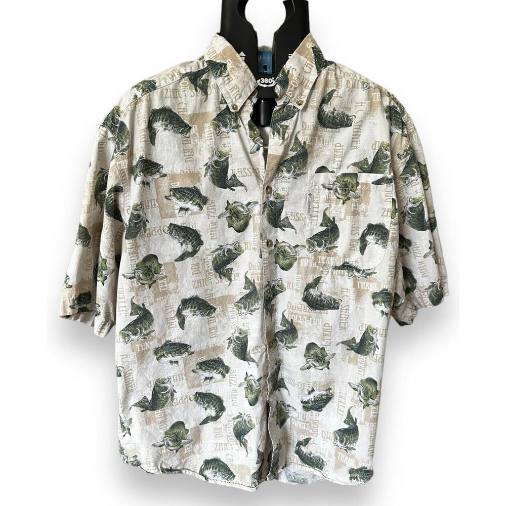 Columbia Men’s Fish Pattern Button Down – Medium, Tan/Green
